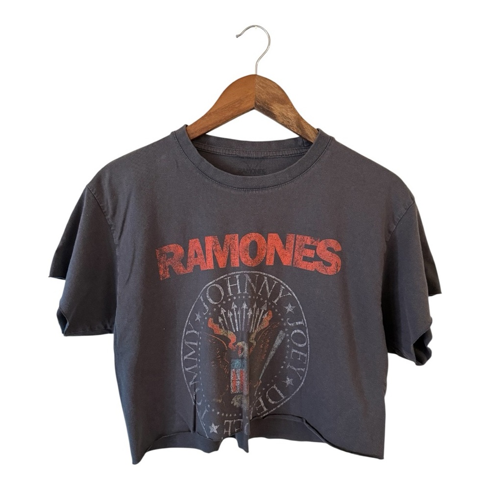 Ramones Graphic Crop Top